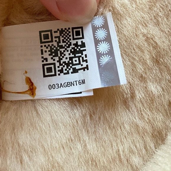 UGG Baily Button Triplet Boots - Picture 14 of 15